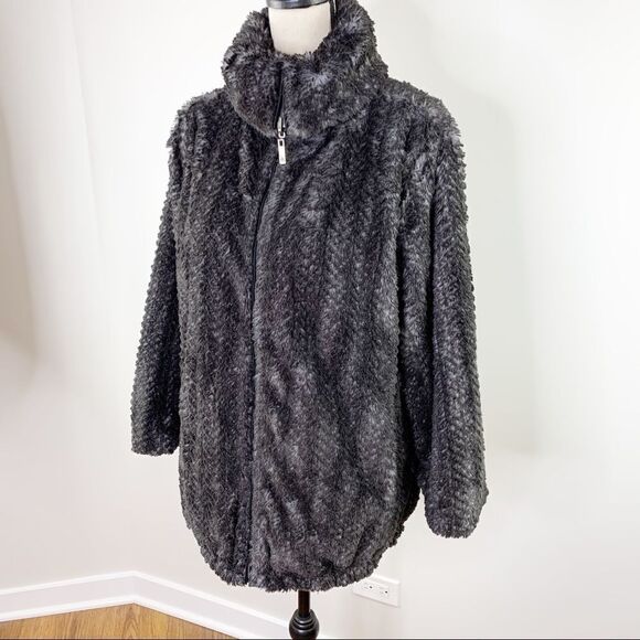 Dennis Basso Reversible Water Resistant  Faux Fur Jacket Sz S‎ - Picture 1 of 13